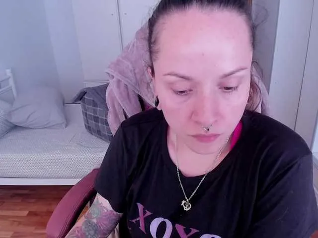 Live sex webcam photo for DominaDeivis #291777155