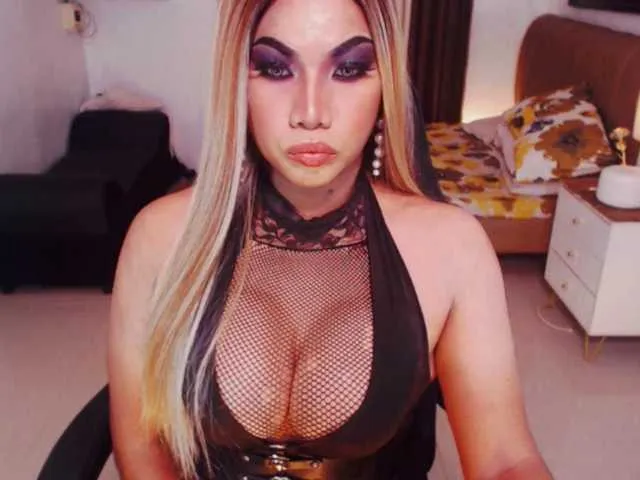 Live sex webcam photo for DominaMystica #273970443