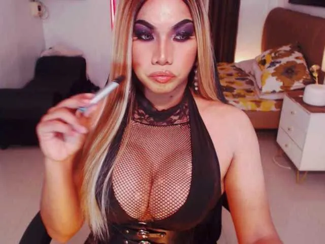 Live sex webcam photo for DominaMystica #274159599