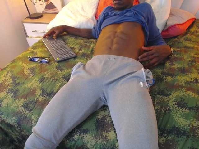 Live sex webcam photo for DominickBlack #277604622