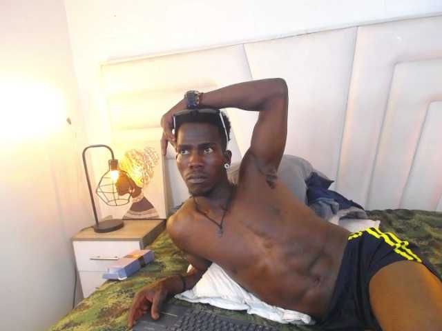 Live sex webcam photo for DominickBlack #277661224