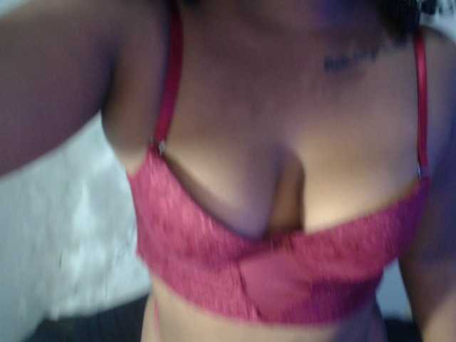 Live sex webcam photo for DominikD24 #273095935