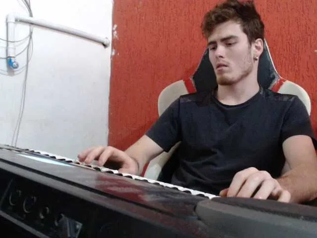 Live sex webcam photo for DonCarrasco #275553861