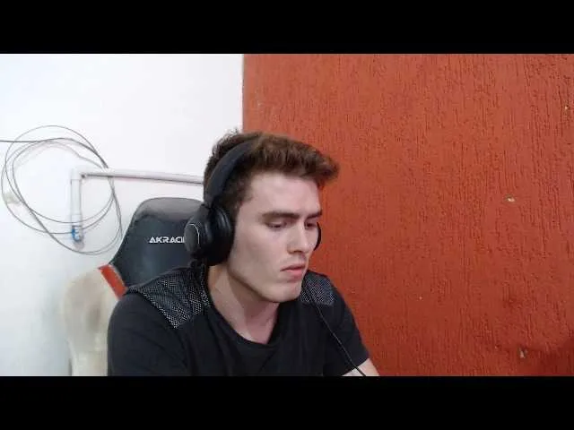 Live sex webcam photo for DonCarrasco #275583203