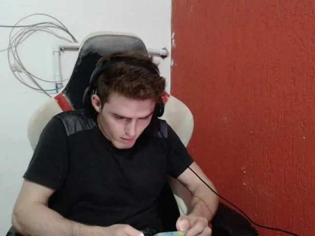 Live sex webcam photo for DonCarrasco #275585865