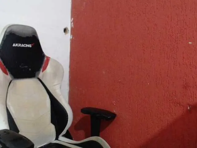 Live sex webcam photo for DonCarrasco #275599569