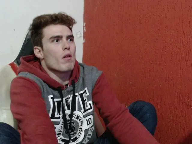 Live sex webcam photo for DonCarrasco #275624106