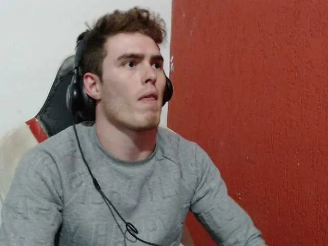 Live sex webcam photo for DonCarrasco #275659022