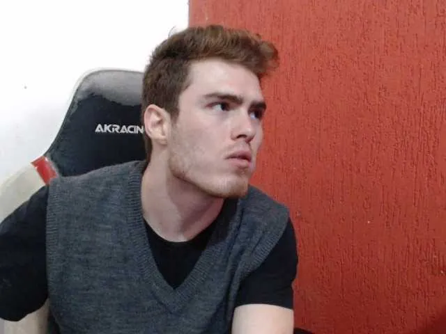 Live sex webcam photo for DonCarrasco #275692279