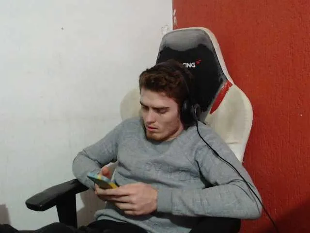 Live sex webcam photo for DonCarrasco #275711026