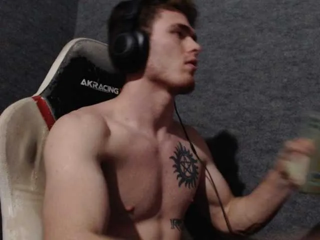 Live sex webcam photo for DonCarrasco #277938091