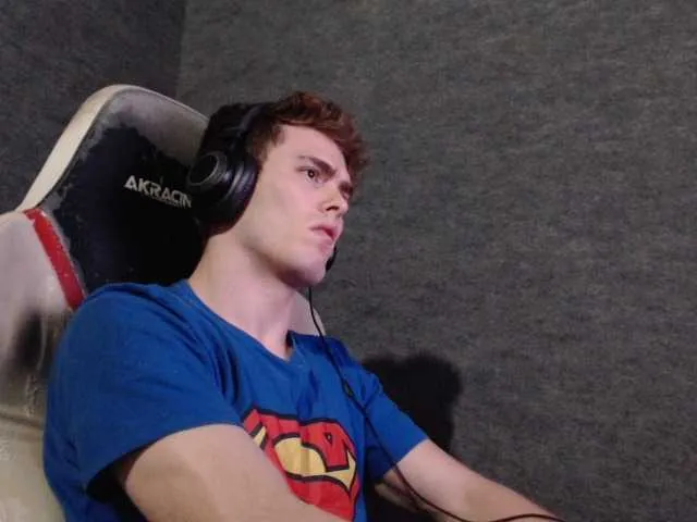 Live sex webcam photo for DonCarrasco #277956220