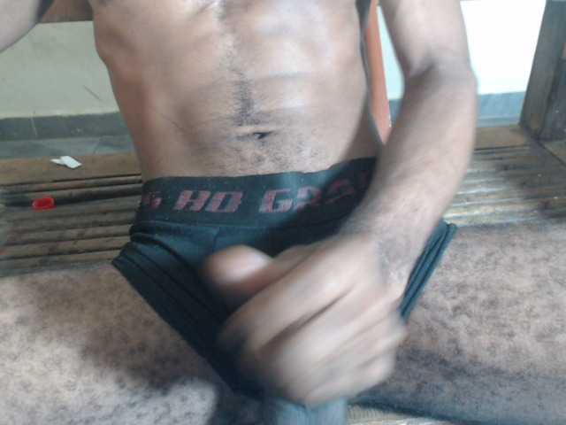 Live sex webcam photo for DonVictorx #275605231