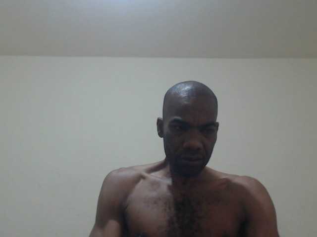 Live sex webcam photo for DonVictorx #275625297