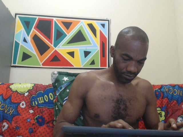 Live sex webcam photo for DonVictorx #275940589