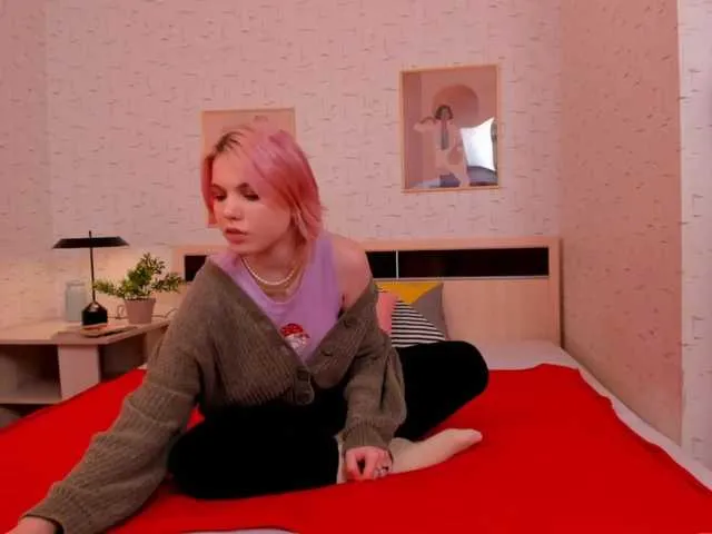 Live sex webcam photo for DonataQuarta #273526444