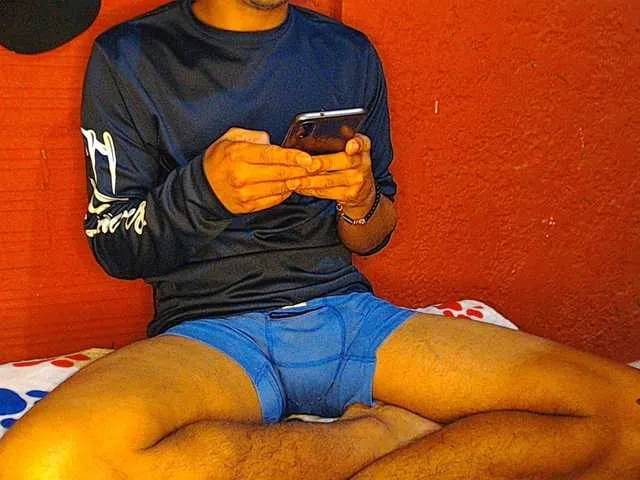 Live sex webcam photo for Donatello-69 #290705977