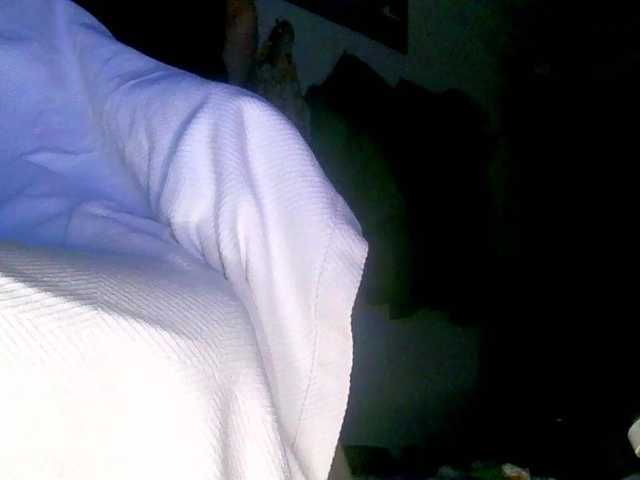 Live sex webcam photo for Donnerbuddy420 #277761126