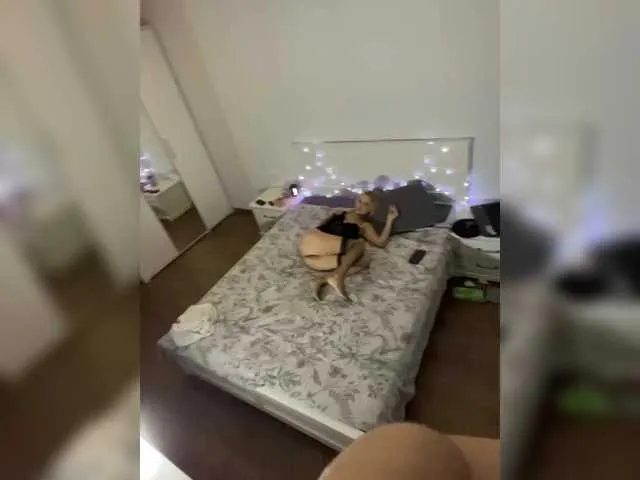 Live sex webcam photo for DonorDi #290389145