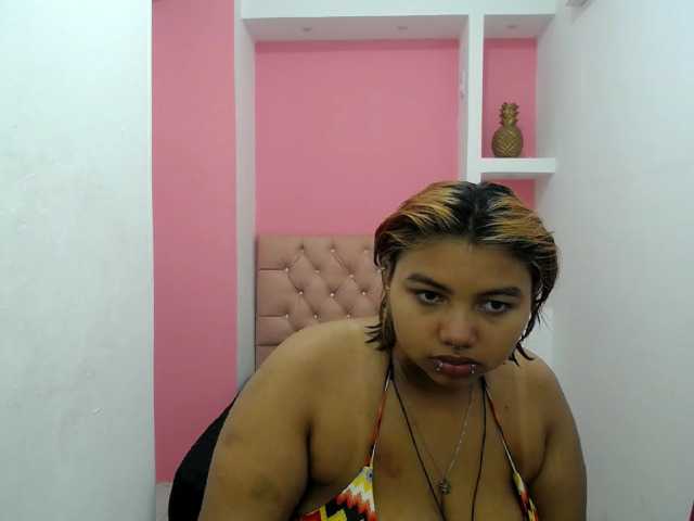 Live sex webcam photo for DoraLaExploradora1 #277939645