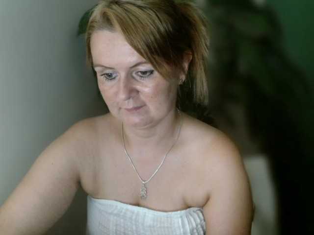 Live sex webcam photo for DoreenAlone #289326961