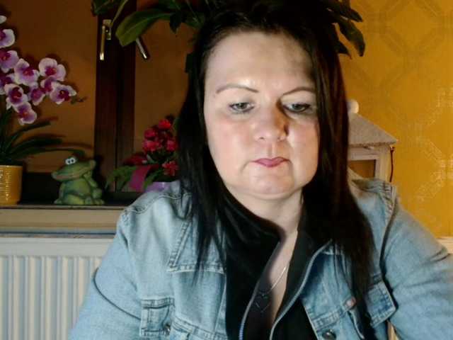 Live sex webcam photo for DoreenAlone #290354915