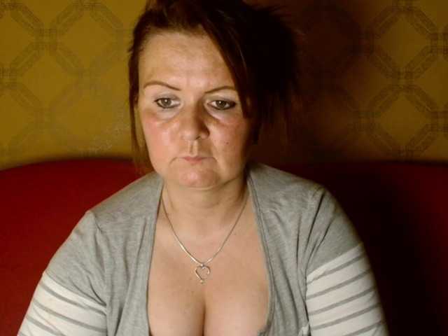 Live sex webcam photo for DoreenAlone #290903724