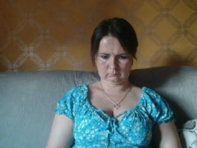 Live sex webcam photo for DoreenAlone #291400153