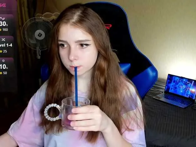 Live sex webcam photo for DoriDi #278259265