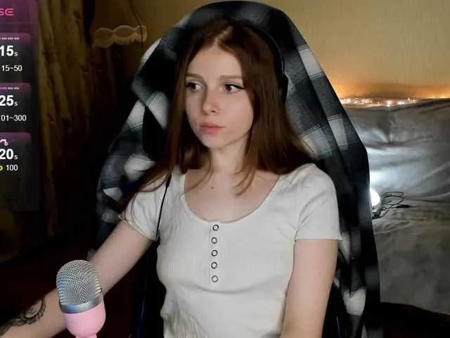 Live sex webcam photo for DoriDi #289966238