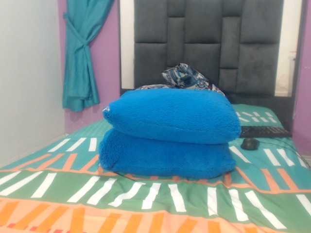 Live sex webcam photo for DorianNauthy #272948106