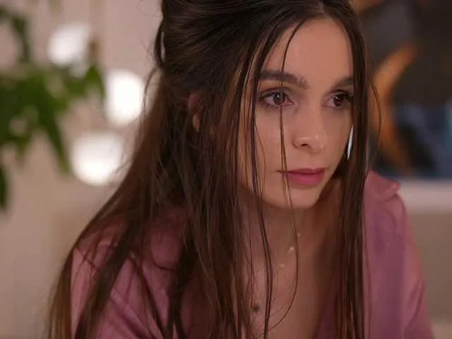 Live sex webcam photo for DorisCream #292155669