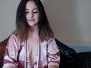 Live sex webcam photo for DorisDoll #126928312