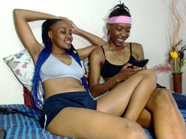 Live sex webcam photo for DoublETrouX #272584085