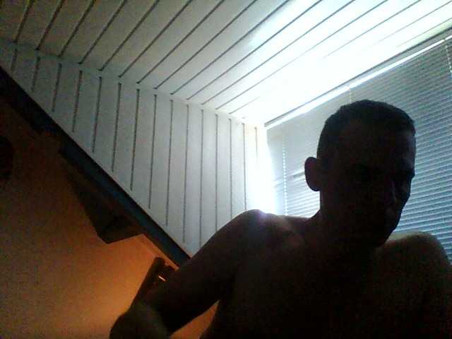 Live sex webcam photo for DoubleDutchman #275725060