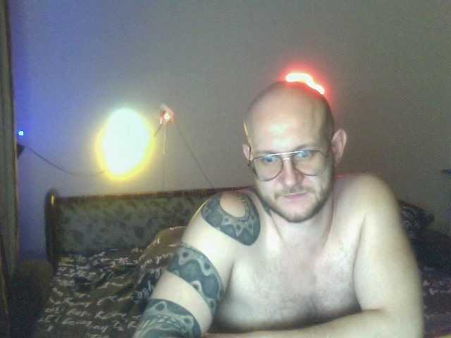 Live sex webcam photo for DoubleHeadedSnake13 #277231435