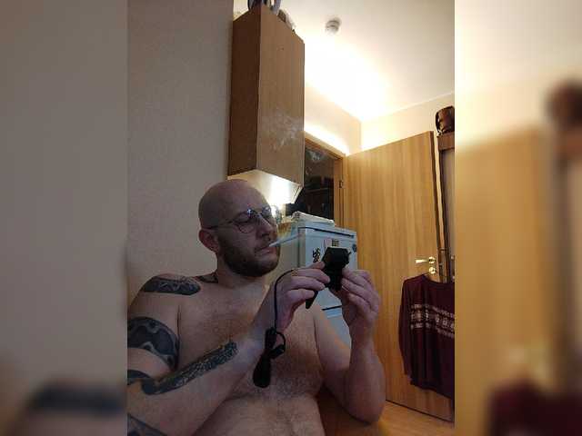 Live sex webcam photo for DoubleHeadedSnake13 #277361486