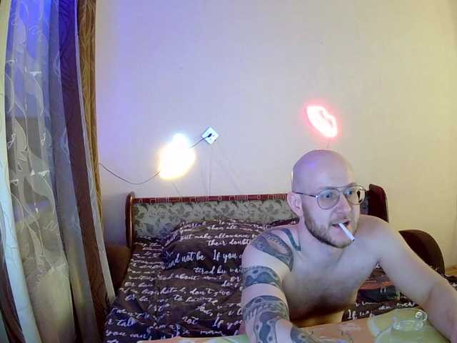 Live sex webcam photo for DoubleHeadedSnake13 #277368244