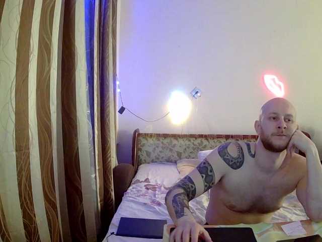 Live sex webcam photo for DoubleHeadedSnake13 #277531478