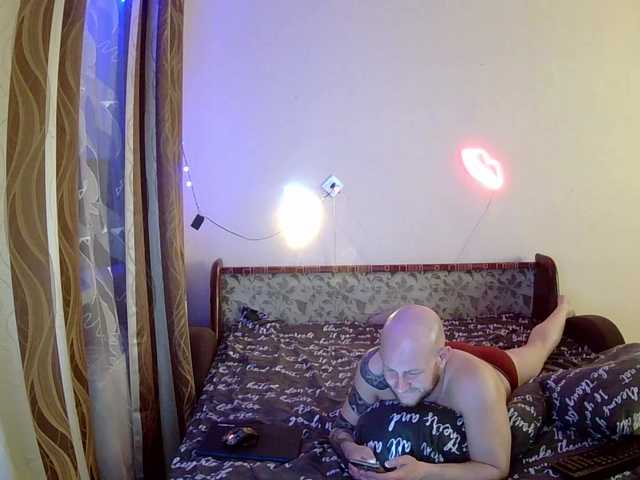 Live sex webcam photo for DoubleHeadedSnake13 #277652829