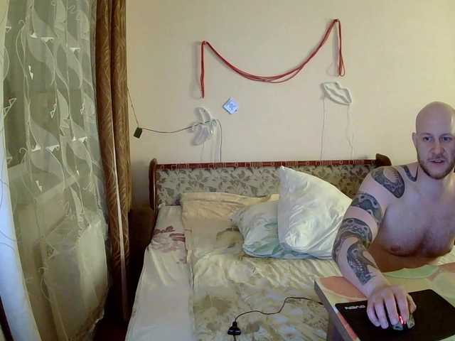 Live sex webcam photo for DoubleHeadedSnake13 #277712755