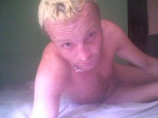 Live sex webcam photo for DoveLove37a #276137847