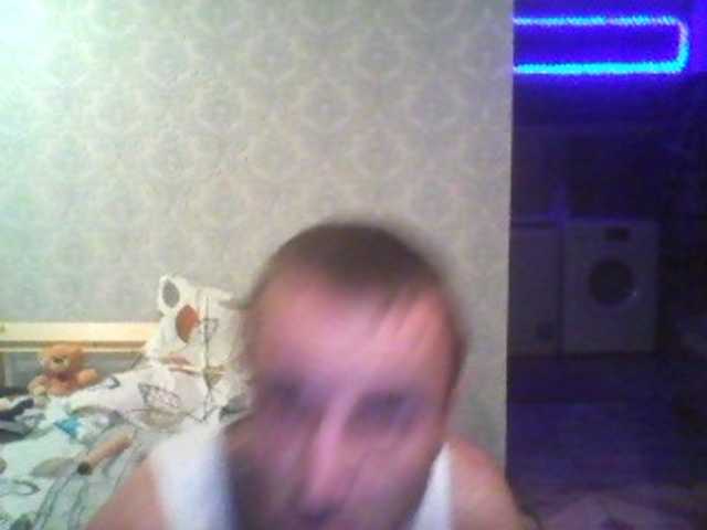 Live sex webcam photo for DoveLove37a #276582486