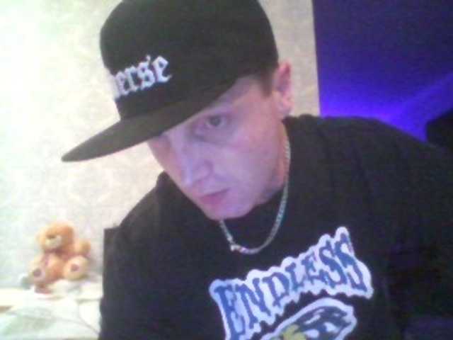 Live sex webcam photo for DoveLove37a #276623267