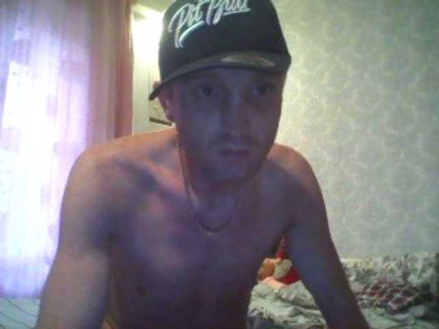 Live sex webcam photo for DoveLove37a #276716604