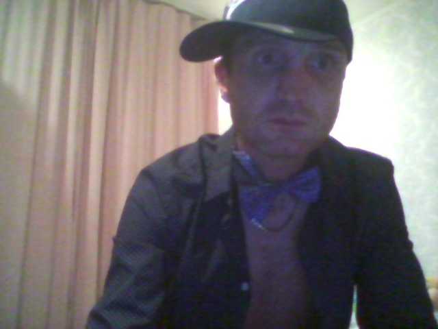 Live sex webcam photo for DoveLove37a #276834877