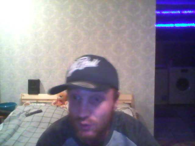 Live sex webcam photo for DoveLove37a #277073391