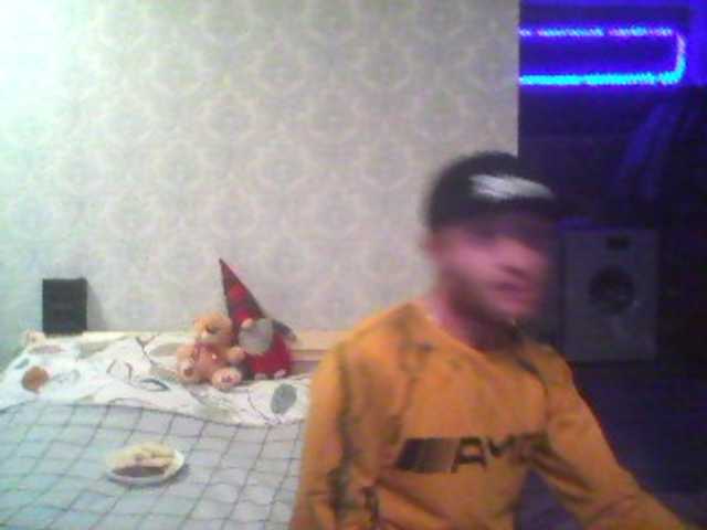 Live sex webcam photo for DoveLove37a #277092896