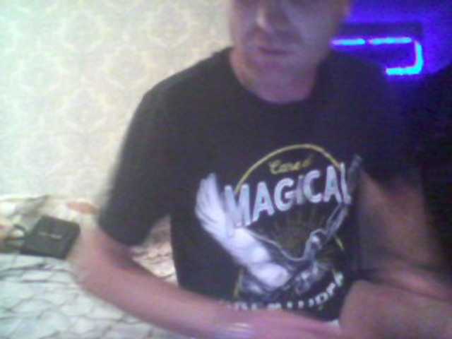 Live sex webcam photo for DoveLove37a #277280214