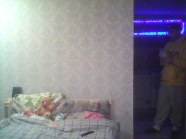 Live sex webcam photo for DoveLove37a #277430482